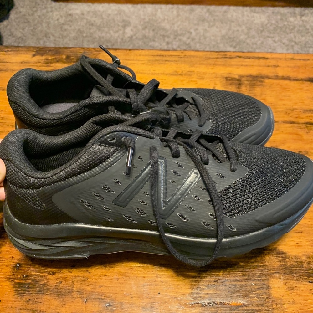 Black New Balances Running shoes